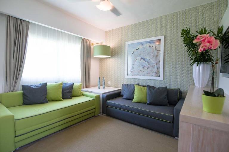 Sirenis Tropical Suites Casino & Spa