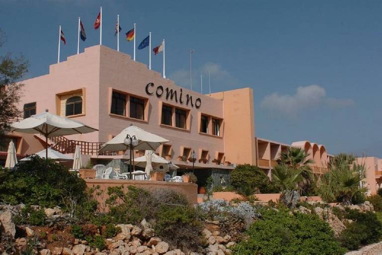 Comino Hotel & Bungalows