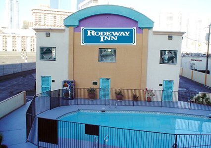 Rodeway Inn Convention Center (ex. Villa Roma Inn)