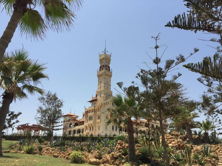 Paradise Inn Maamoura Beach Resort
