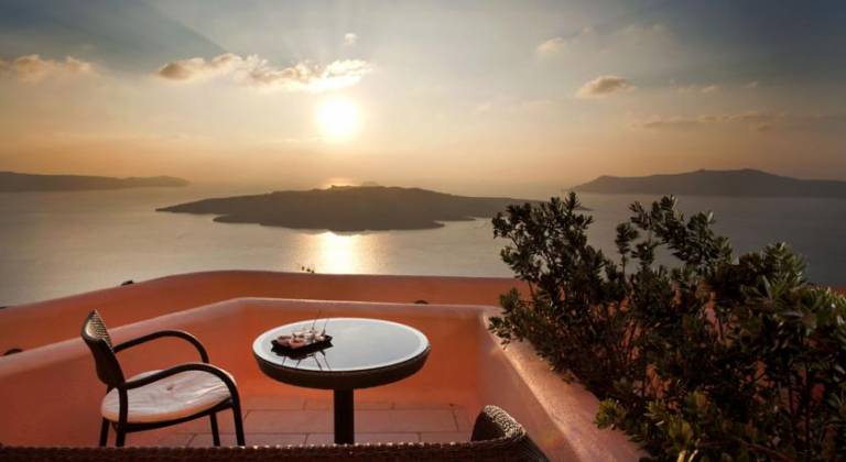 Nefeles Luxury Suites