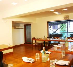 Royal Garden Hotel в Мумбае