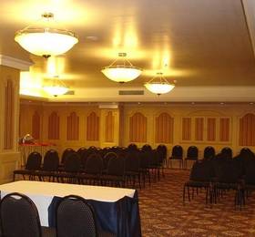 Lotus Suites в Мумбае