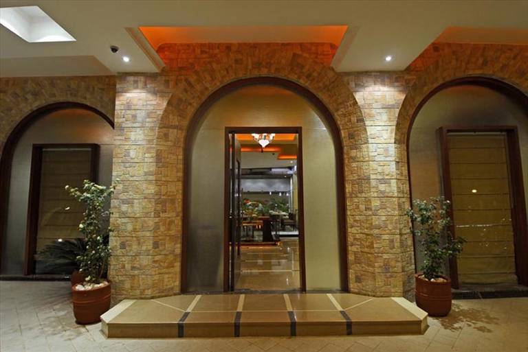 Grand Residency Hotel & Serviced Apartments