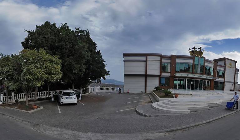 Newport Hotel