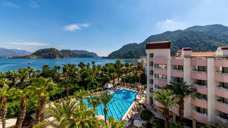 Aqua Hotel
