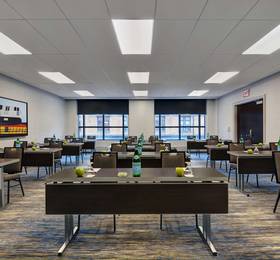 Туры в Embassy Suites Chicago Downtown Lakefront в США