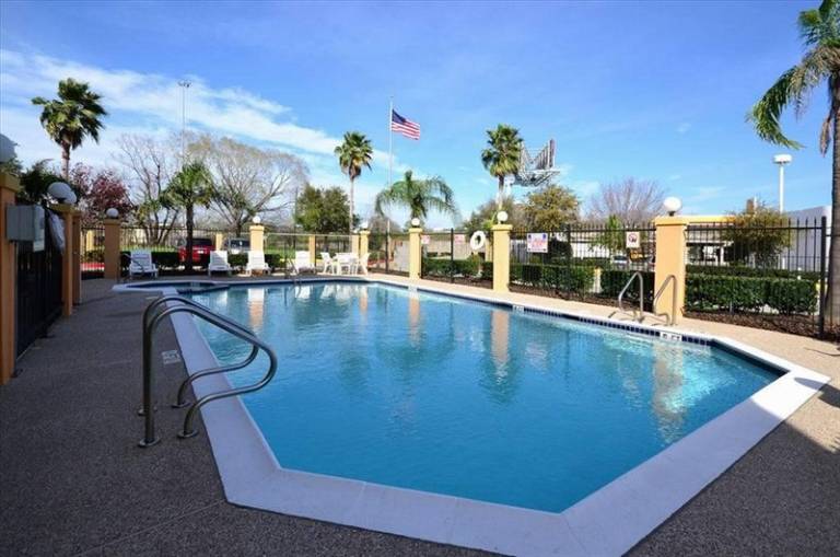 Best Western Northwest Inn & Suites