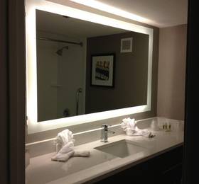 Holiday Inn Toronto-West в Торонто
