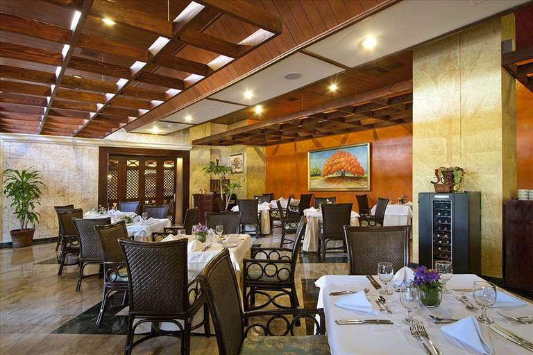 Dominican Fiesta Hotel & Casino