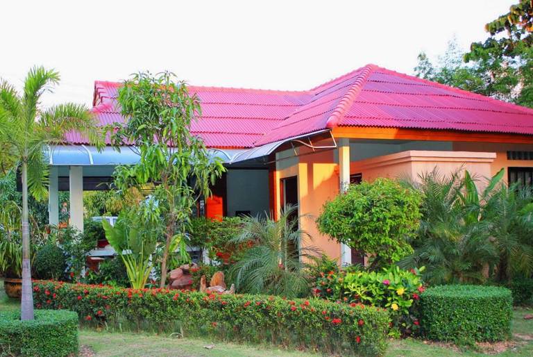 Lanta Pavilion Resort
