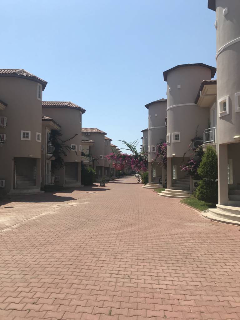 Sunset Beach Club (Aqua Apartments)