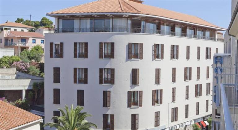 Grand Hotel