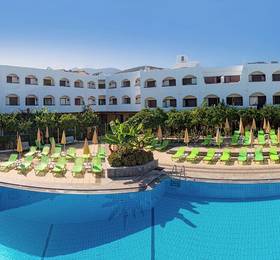 Malia Holidays Hotel в Ираклионе