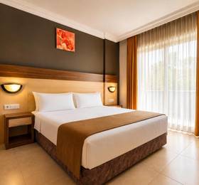 Hawaii Suite Beach Hotel в Аланье