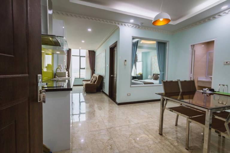Holiday Hotel Nha Trang