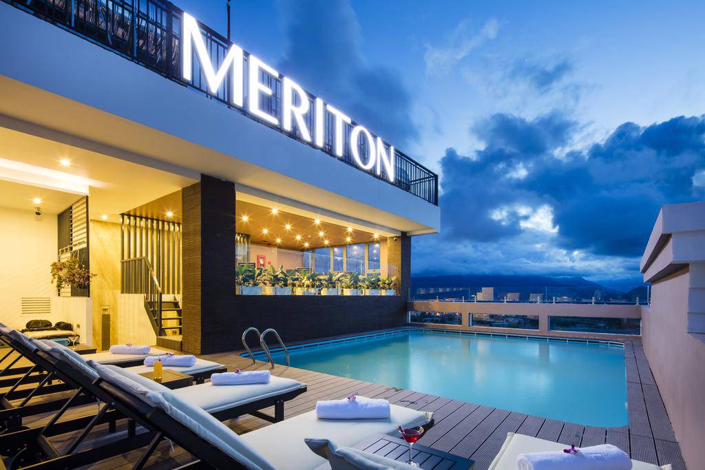 Meriton Hotel 3*