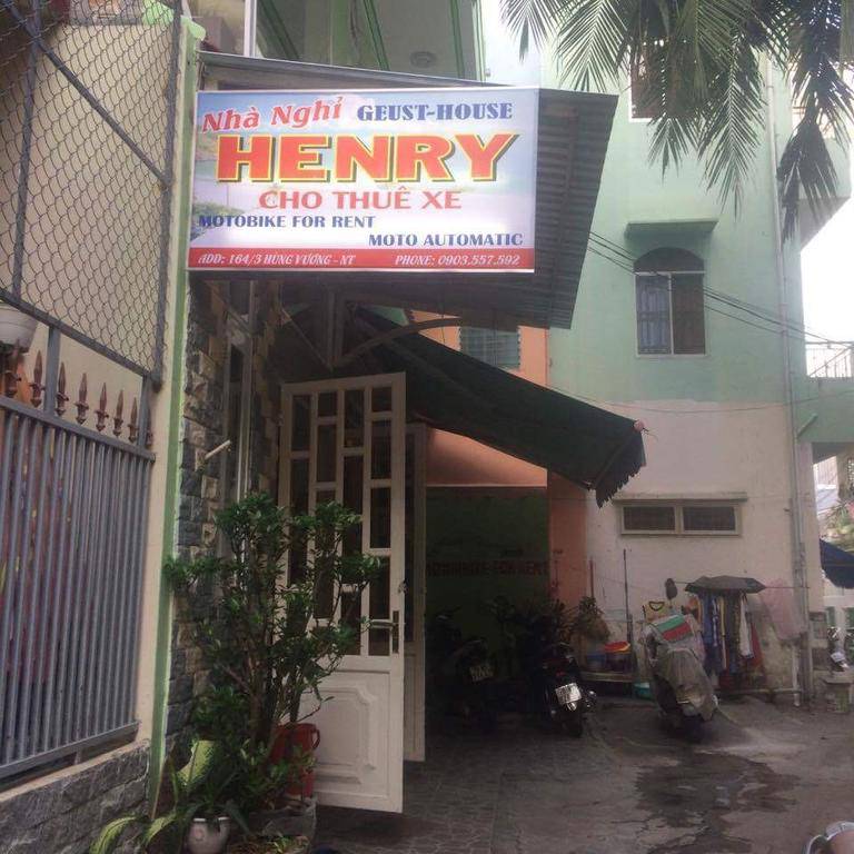 Henry Guesthouse