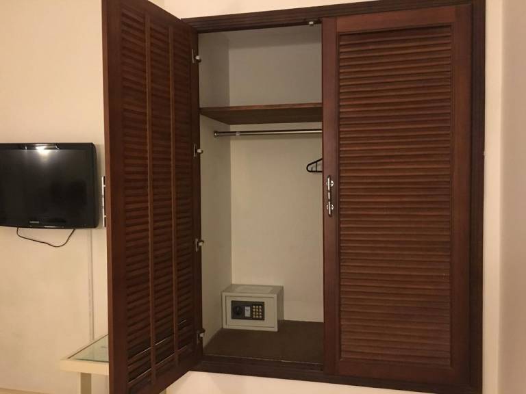 Mira Hotel