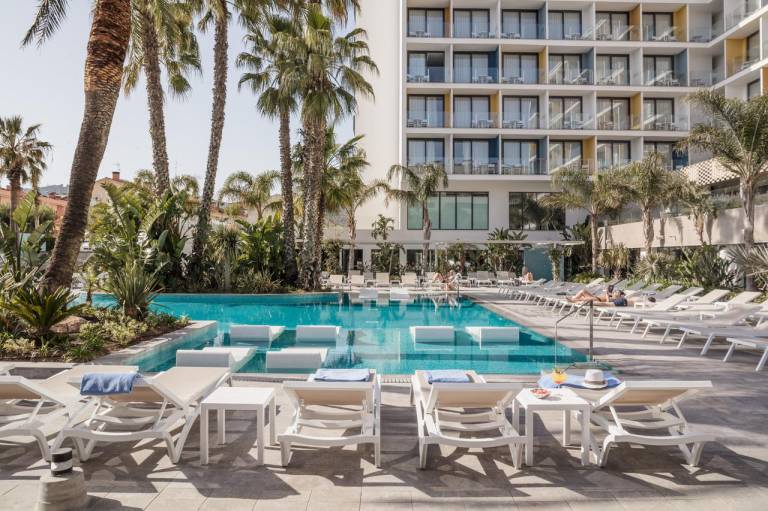 Aqua Hotel Silhouette & Spa - Adults Only