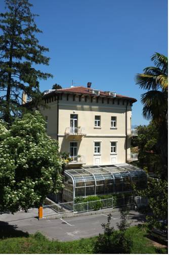 Villa Eugenia 4* Хорватия, Ловран