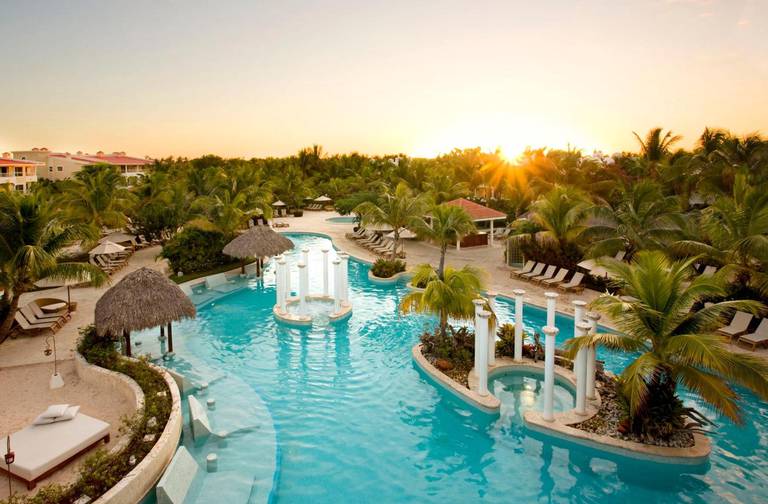 The Level at Melia Caribe Tropical