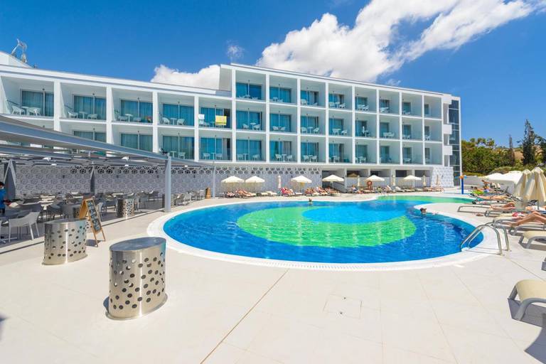 River Rock Hotel