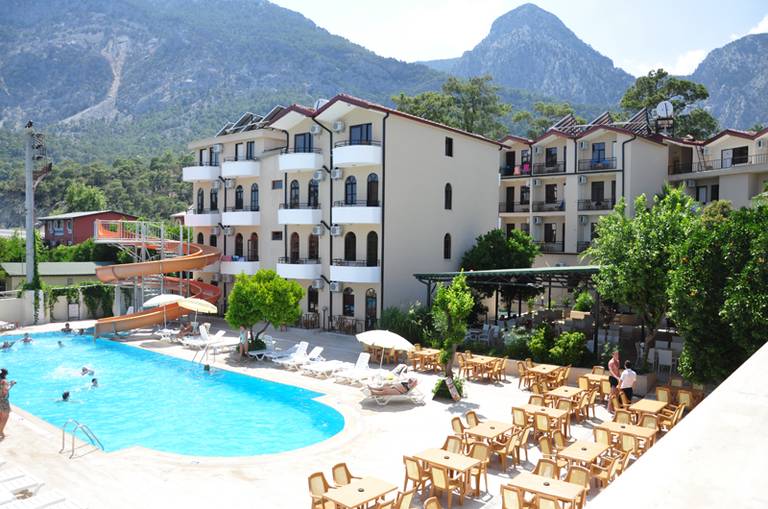 AKASIA RESORT