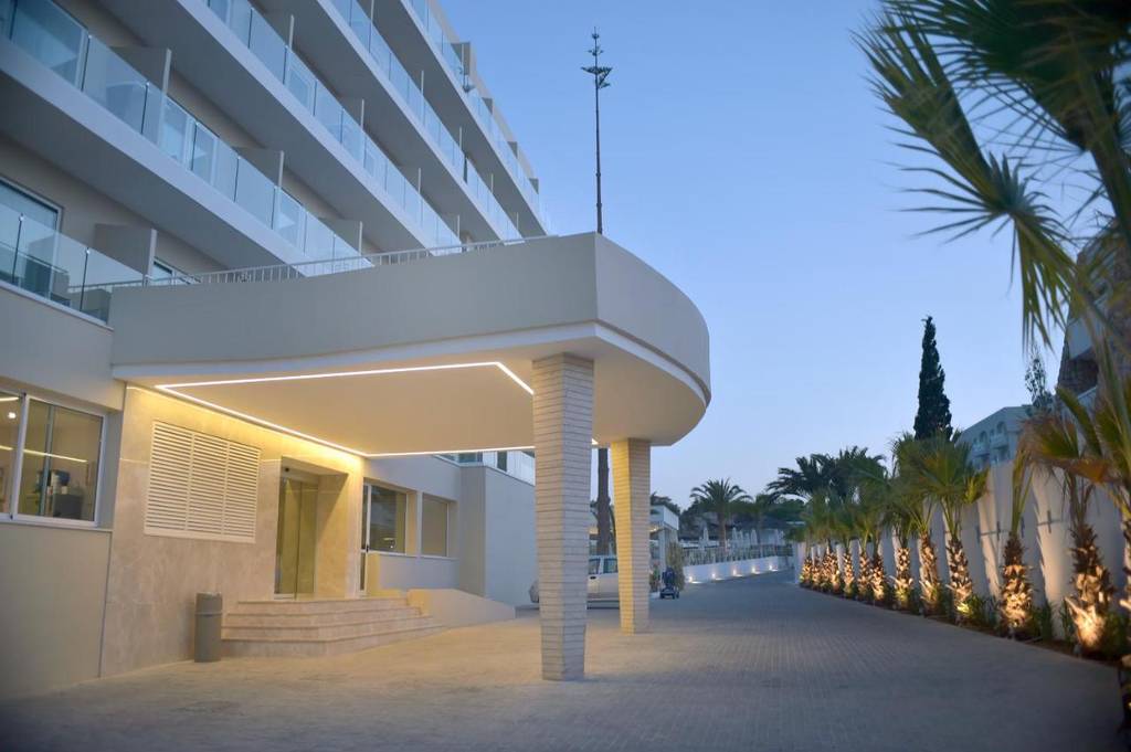 Sunrise Gardens Hotel 4*