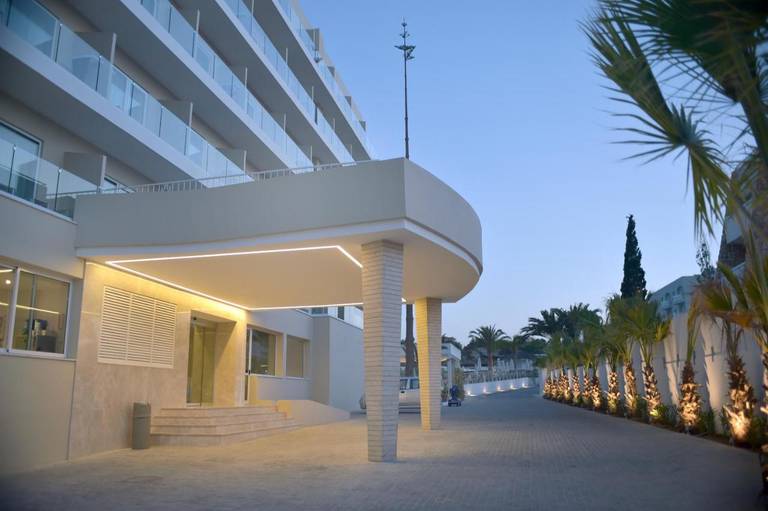 Sunrise Gardens Hotel