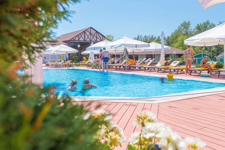 Dacha del Sol Hotel and Resort