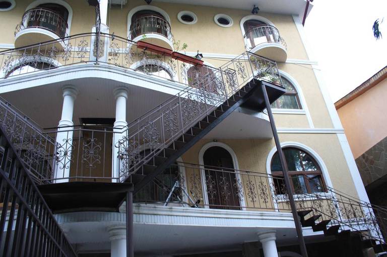 Anatol Cottage (Анатол) (Kурортный Проспект 72/5)