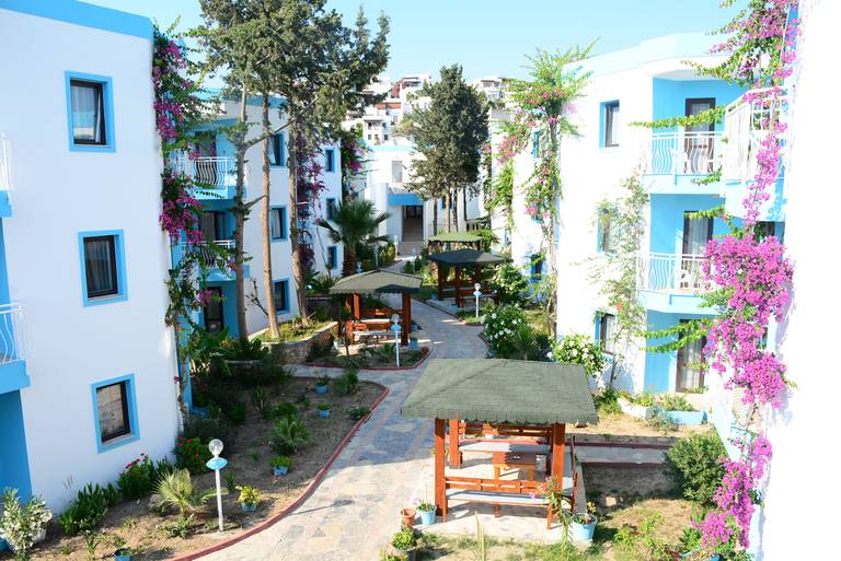 Hira Beach Hotel