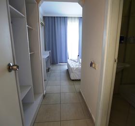 Side Azalia Garden в Чолаклы