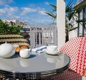Hotel Eiffel Blomet в Париже