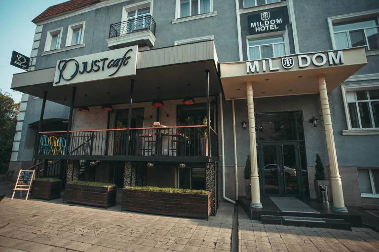 Mildom Hotel