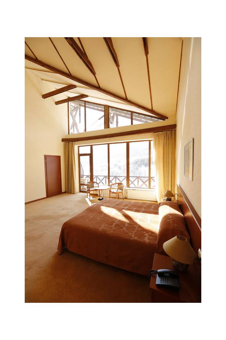Arthurs Aghveran Resort
