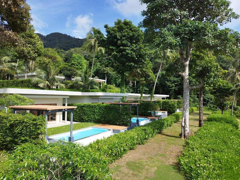 Nest Sense Resort