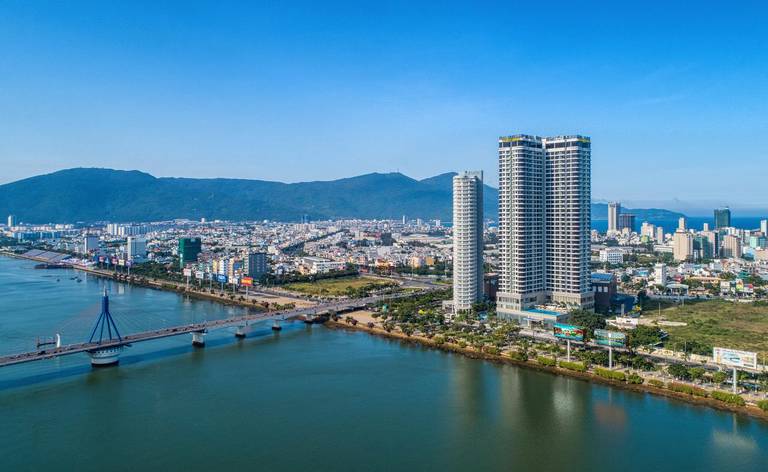 Melia Vinpearl Danang Riverfront
