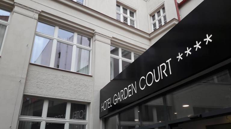 Hotel Garden Court