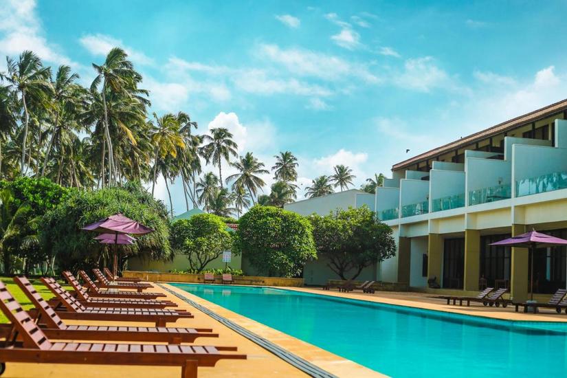 Oak Ray Haridra Beach Resort 4* Шри-Ланка, Ваддува