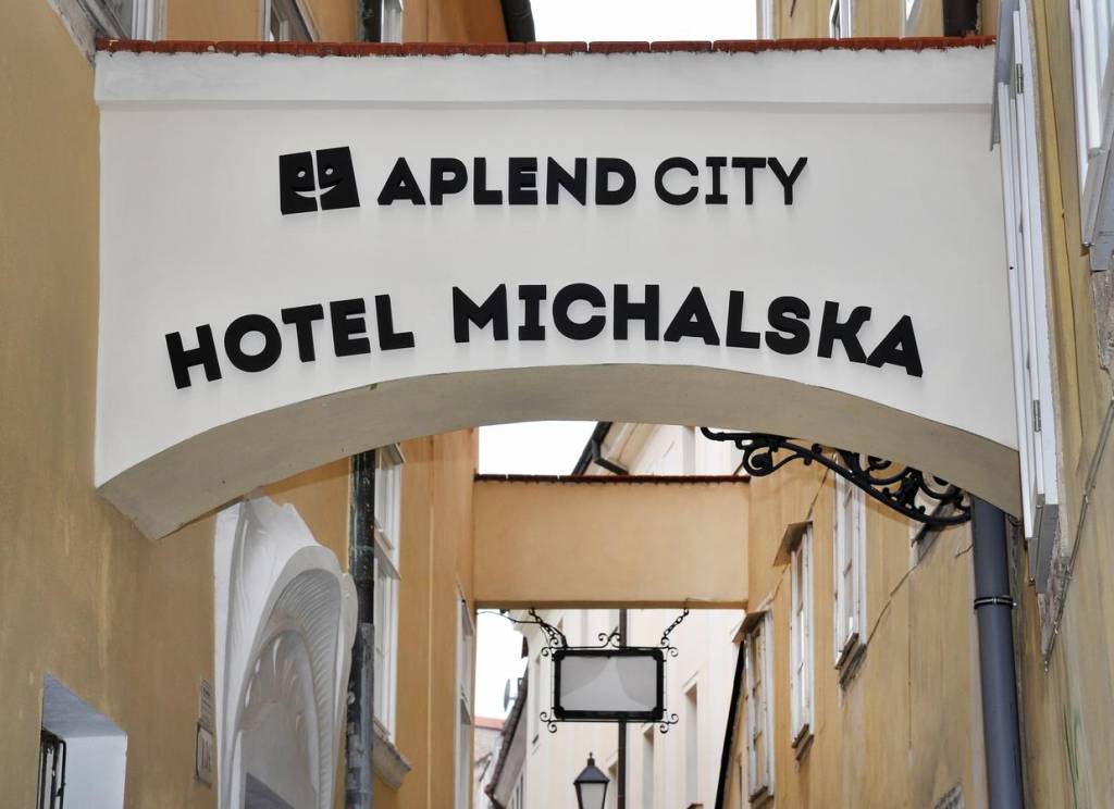 APLEND CITY Hotel Michalska 3*