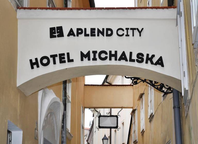 APLEND CITY Hotel Michalska