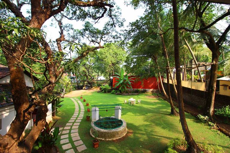 OYO 9826 Garden Villa
