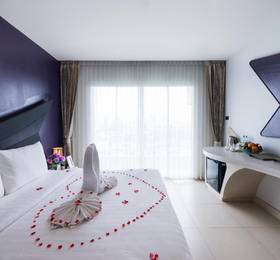Blue Boat Hotel JC в Чонбури