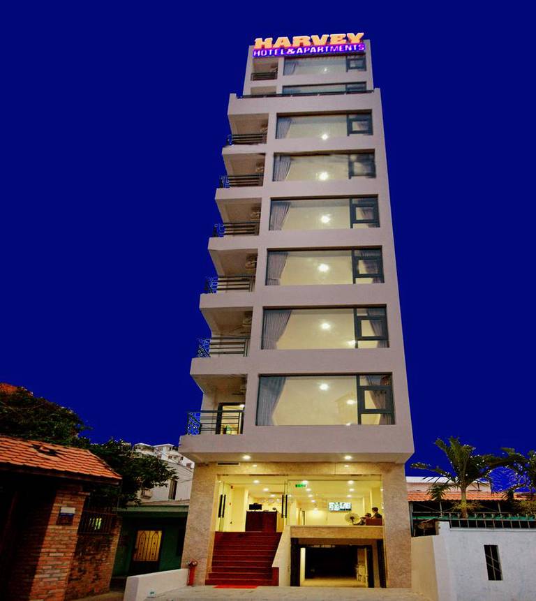 Harvey Hotel & Apartments