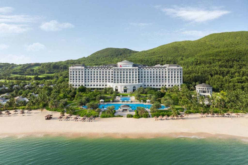 Nha Trang Marriott Resort & Spa, Hon Tre Island 5*