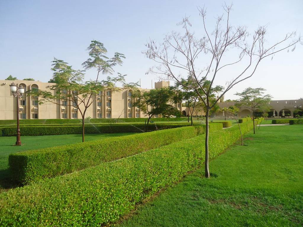 Dhafra Beach Hotel 3*