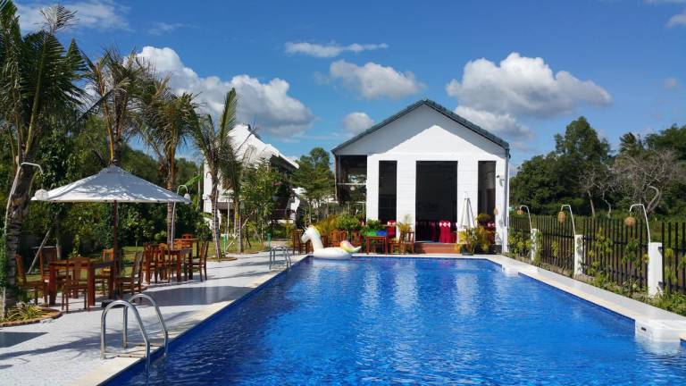 White Lotus Resort