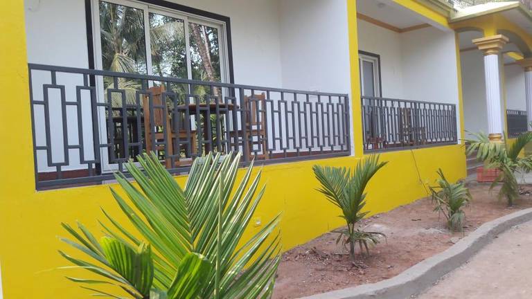 Lavish Exotic Hotel & Apartment